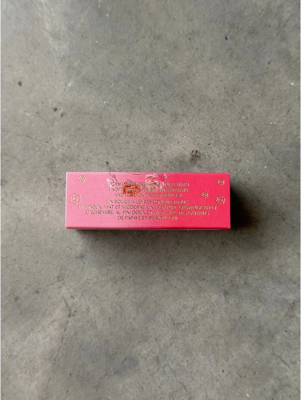 Charlotte Tilbury / Matte Lipstick Wedding Belles